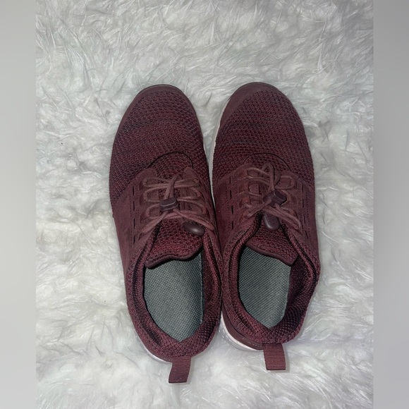 Orthofeet burgundy sneakers size 10 wide - Picture 3 of 7
